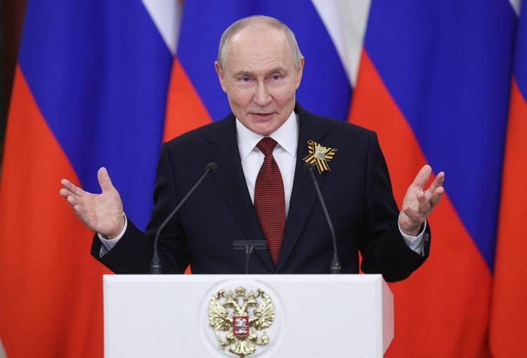 Vladimir Putin a Mosca per il 'Giorno della Vittoria' (Fotogramma/Ipa)