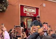 Fulminacci il live a sorpresa a Roma - (fermo immagine)