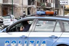 Napoli polizia - FOTOGRAMMA
