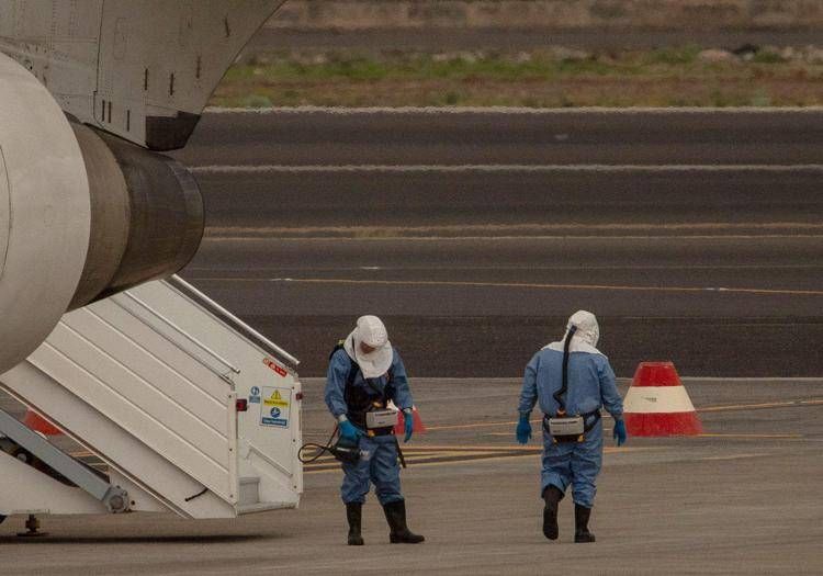 Voli per i rimpatri - (Afp)