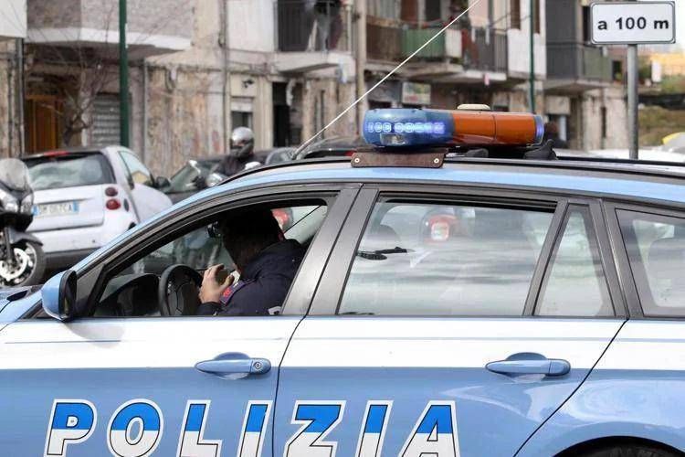 Controlli di polizia, repertorio - Fotogramma