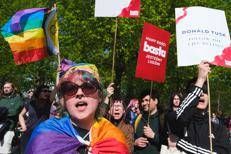 Una manifestazione per i diritti delle persone Lgbt a Varsavia  - Fotogramma/Ipa