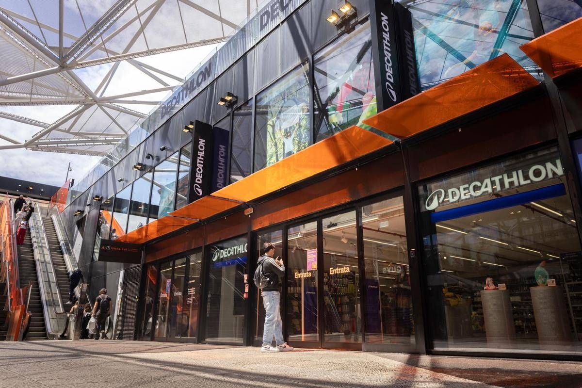 'Sport e inclusione a Napoli', inaugurato store Decathlon in Galleria Garibaldi