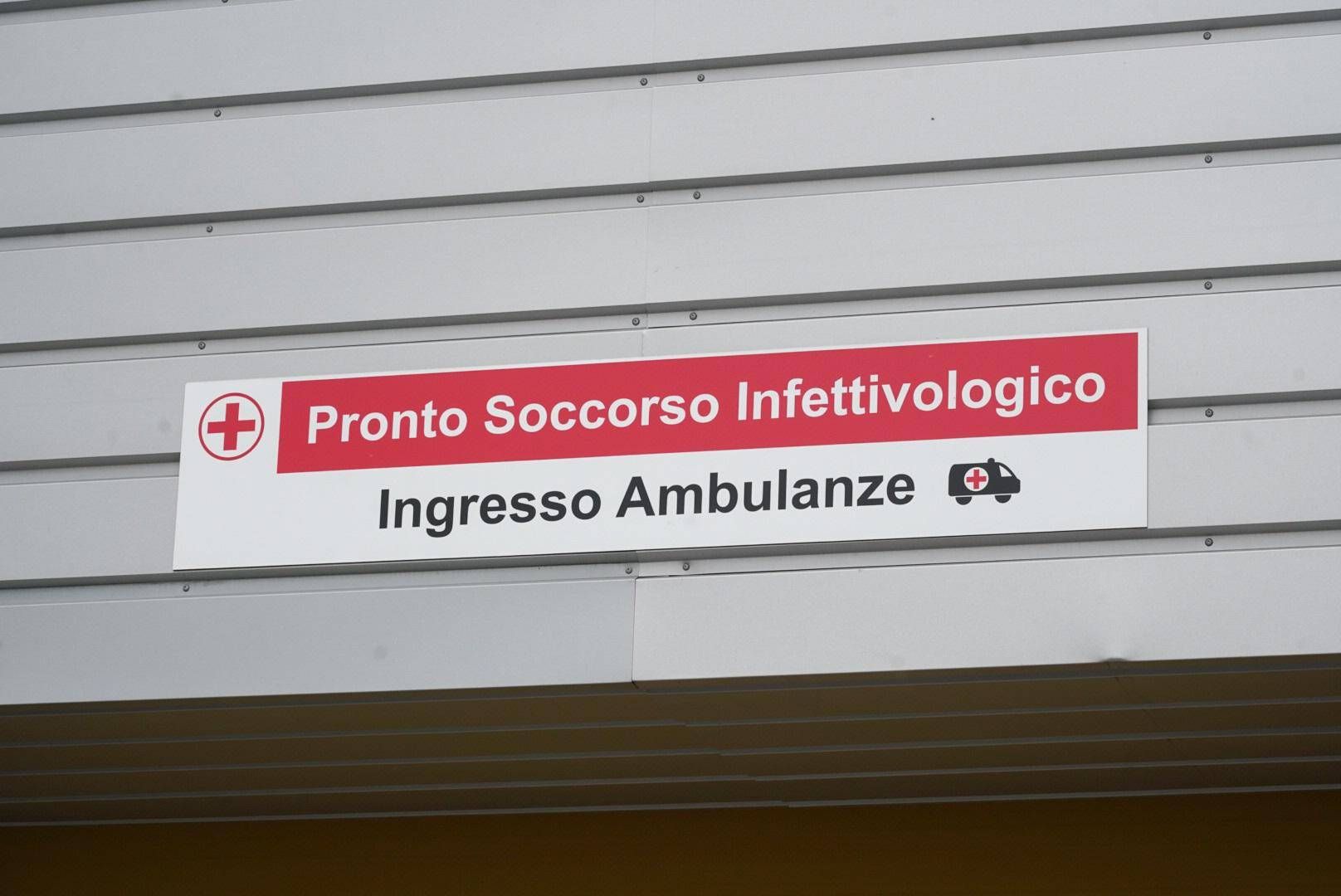 Hantavirus, l'alert Uk e i sanitari nel B&B: così è stato trovato il turista inglese a Milano
