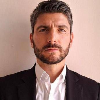 Gregorio Oxilia Us Immagine in aggiornamento