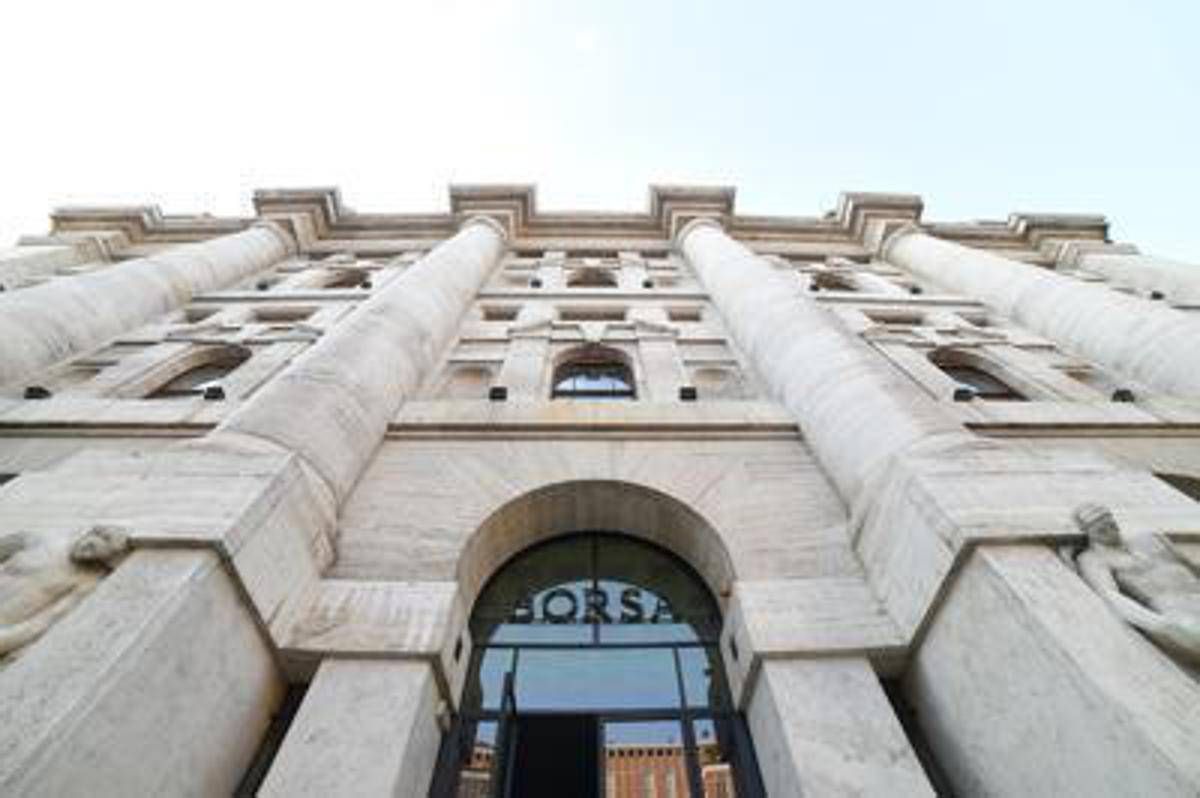 https://www.adnkronos.com/resources/02a5-209fcaa35754-5c1ff4c2d081-1000/format/huge/borsa_palazzomezzanotte_fg.jpeg