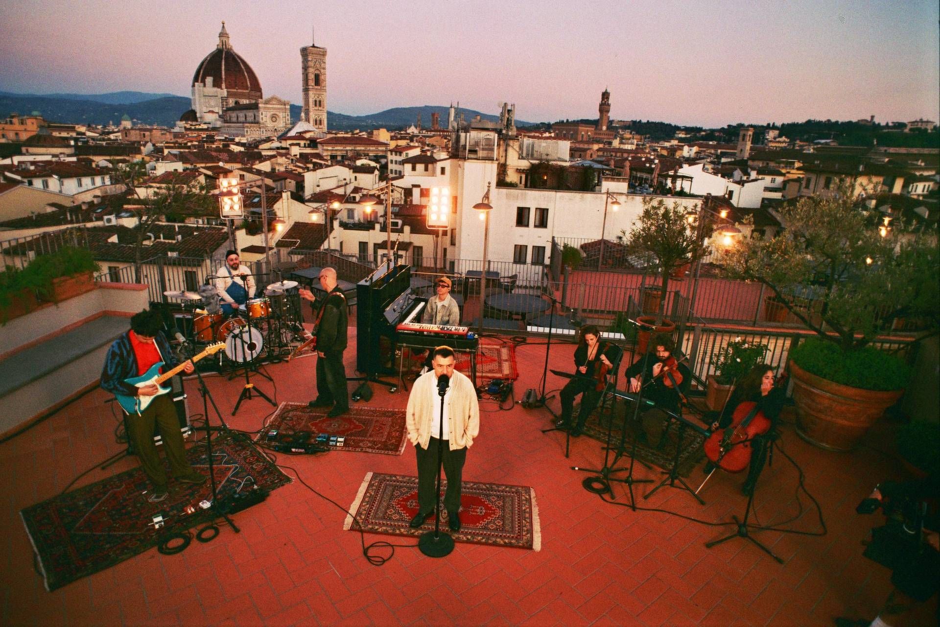 Coez torna con ‘From the Rooftop 3’: il progetto cult si rinnova con brani inediti