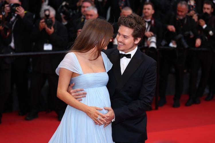 Barbara Palvin e Dylan Sprouse - Ipa