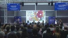 Presentato libro 'Viaggiare con leggerezza' - (foto Adnkronos)