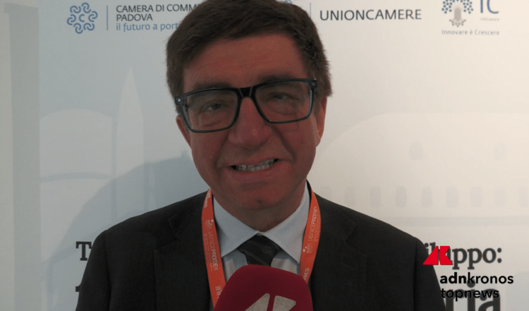 Crosta - Foto Adnkronos