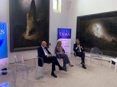 Il ministro Gilberto Pichetto Fratin intervistato dal vice direttore del Tg2, Maria Antonietta Spadorcia - (Foto Adnkronos)