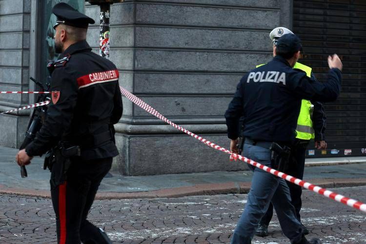 Polizia sul luogo dell'incidente a Modena - (Ipa)