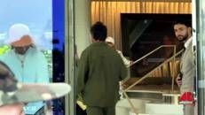 Cannes, Sharon Stone è sbarcata sulla Croisette - Video