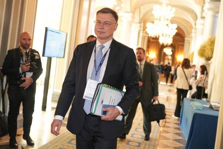 Il commissario Ue all'Economia Valdis Dombrovskis
 - Fotogramma/Ipa