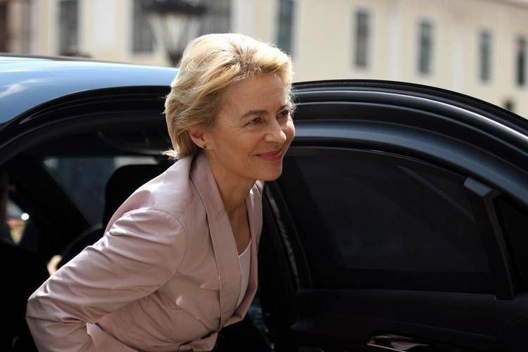 La presidente della Commissione Ue Ursula von der Leyen - Afp