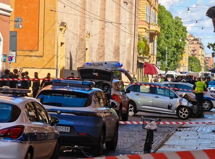 Auto sulla folla a Modena, El Koudri non risponde al gip