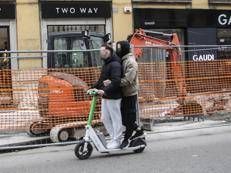 Due in monopattino - Ipa