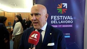 De Luca Adn Immagine in aggiornamento