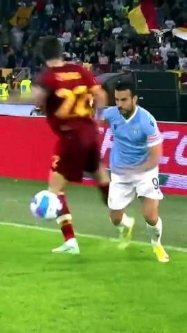 Pedro, addio alla Lazio: "Giorno triste, un onore vestire questa maglia"