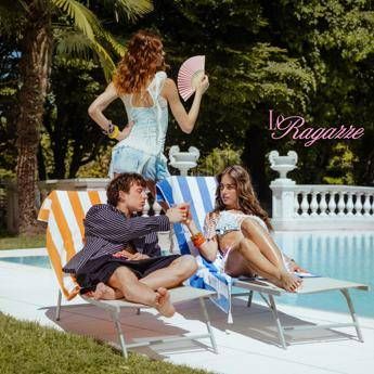 Clara e Sangiovanni insieme per la prima volta: esce 'Le Ragazze', tra eleganza pop e vibrazioni latine