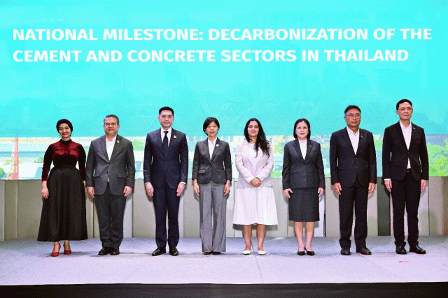 Dr. Chana Poomee, Honourary Chairman of TCMA and President of ASEAN Federation of Cement Manufacturers (AFCM), stated that today's National Milestone reflects the power of collaboration at both national