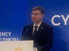 Il commissario Ue all'Economia Valdis Dombrovskis - foto Adnkronos