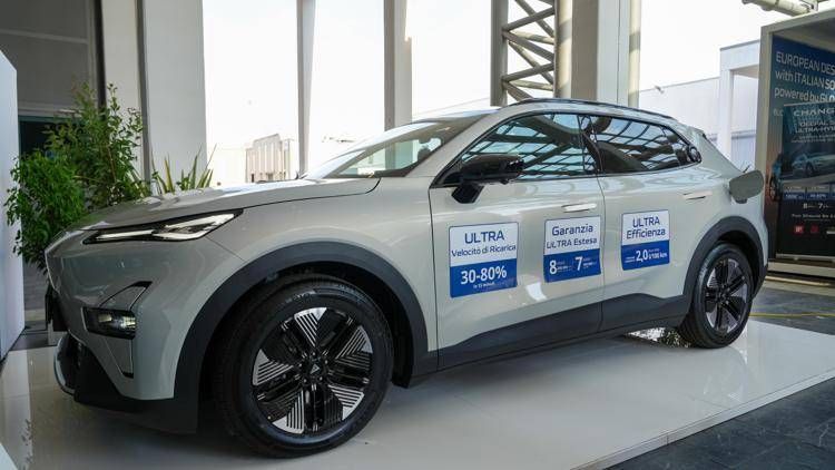 Changan accelera in Italia e svela la Deepal S05 Ultra Hybrid