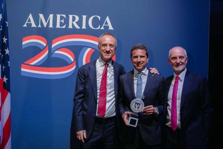 Bozzetti premiato da Niaf per impegno nella costruzione di relazioni internazionali