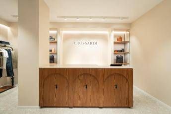 Moda, Trussardi si rafforza: 10 nuove aperture entro l’anno tra Italia ed estero
