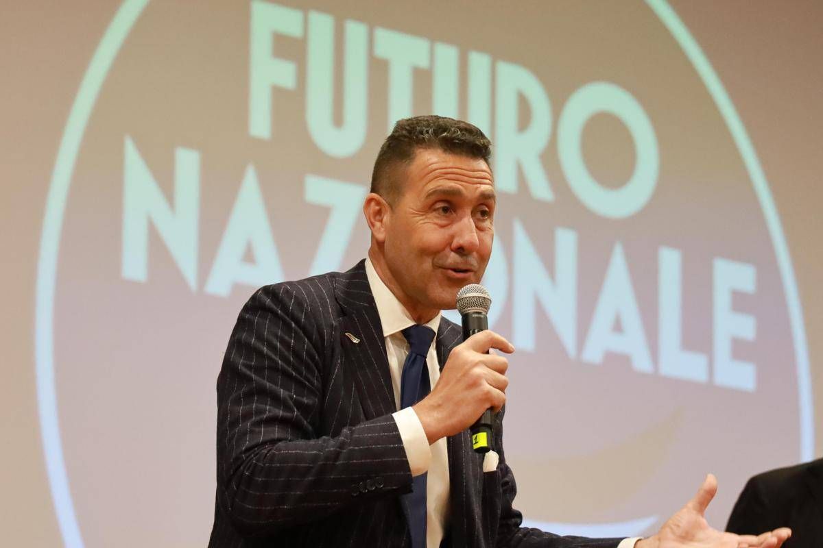 https://www.adnkronos.com/resources/02a5-20bd836dbe87-b85ffe9f0551-1000/format/huge/roberto_vannacci.jpeg
