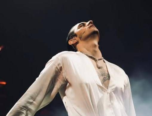 Achille Lauro prepara una sorpresa al Power Hits Estate di Rtl 102.5