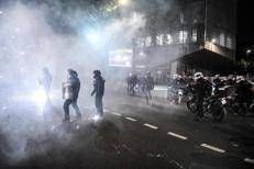 Scontri a Parigi dopo la vittoria del Psg in Champions - Fotogramma /Ipa