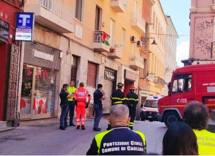 Procedure in atto a Cagliari - (Foto Adnkronos)