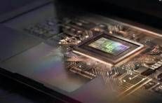 Nvidia lancia la sfida a Intel e Apple con il chip RTX Spark