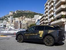 DS N°7, il debutto a Monaco anticipa l’arrivo del SUV elettrico