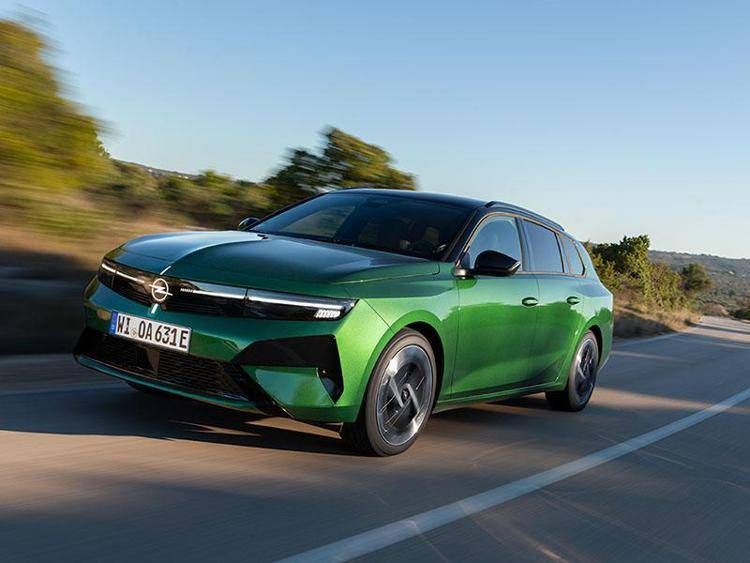 Nuova Opel Astra: elettrica, ibrida o diesel