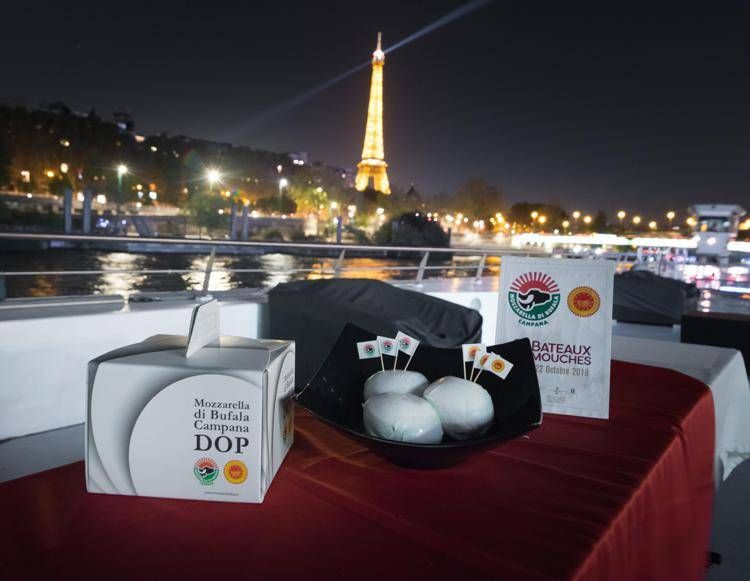 Mozzarella dop va in metro a Parigi per il 'Salon du fromage'
