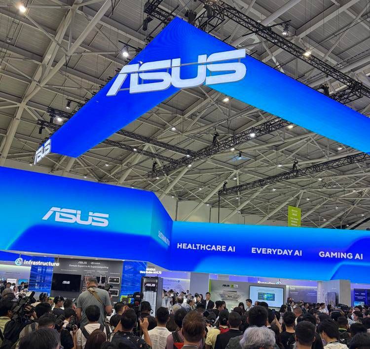 Asus al Computex 2026, l'intelligenza artificiale cambia PC e gaming