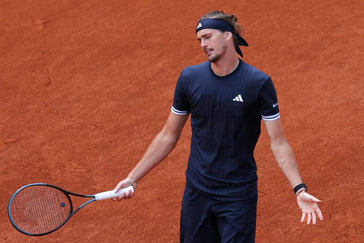 Roland Garros, Zverev litiga con l'arbitro: cos'è successo contro Mensik