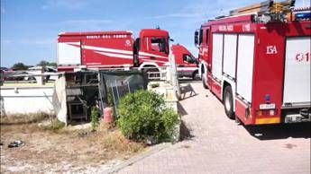Ostia, incendio allo stabilimento Oasi: ipotesi dolo
