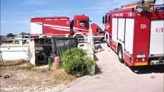 Ostia, incendio allo stabilimento Oasi: ipotesi dolo