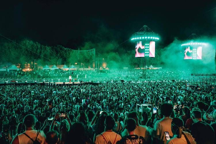 Cremonini re di Roma, un fiume di 65mila persone al Circo Massimo