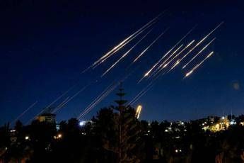 Missili iraniani su Israele, primo attacco dopo tregua