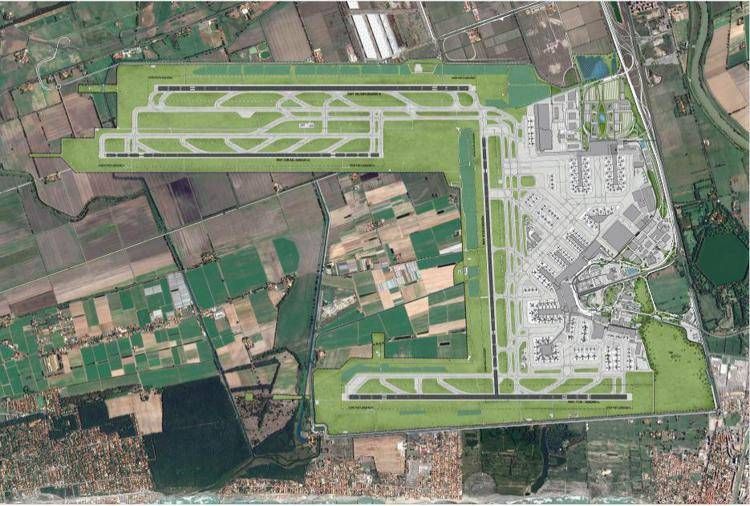 Aeroporti, 3 cittadini su 4 favorevoli allo sviluppo dello scalo di Fiumicino e alla quarta pista
