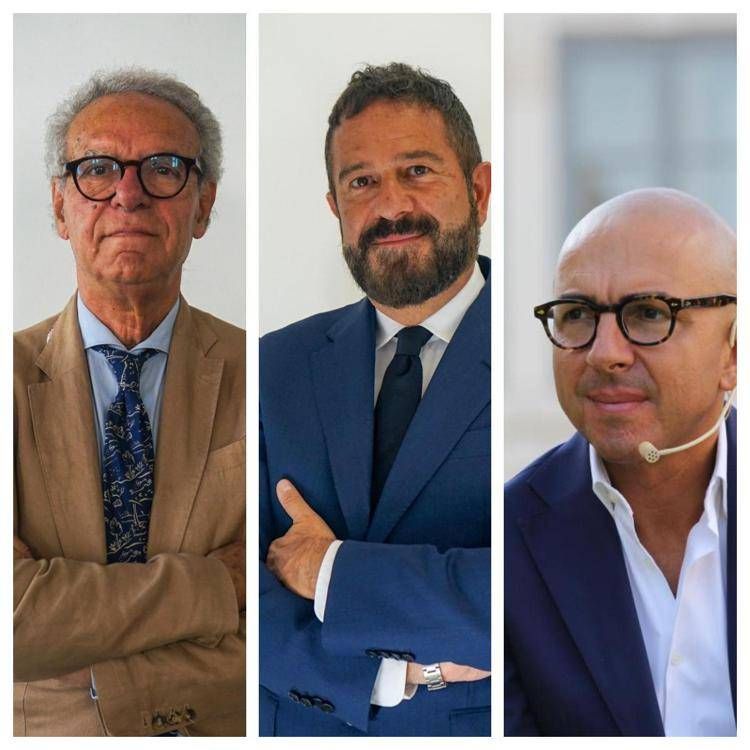 Da sinistra a destra il nuovo direttore de La Stampa Antonio Di Rosa, il vice direttore vicario Luciano Tancredi e il vice direttore Alessandro De Angelis