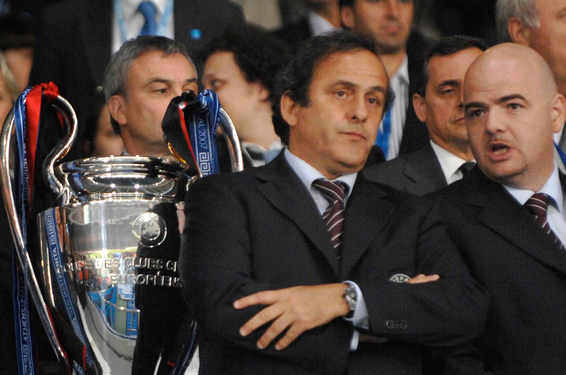 Mondiali 2026, Platini denuncia presidente Fifa Infantino: cos’è successo Mondiali 2026, Platini denuncia presidente Fifa Infantino: cos’è successo