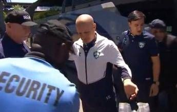 Mondiali, perquisizioni choc della polizia a Senegal e Uzbek
