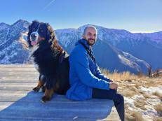 Pietro Petrocchi con il suo cane Nebbia - Foto Petrocchi