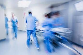Una corsia d'ospedale - (immagine Canva)