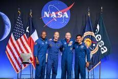 L'astronauta Luca Parmitano con Andre Douglas, Frank Rubio, Randy Bresnik e Bob Hines - (Foto sito Esa)